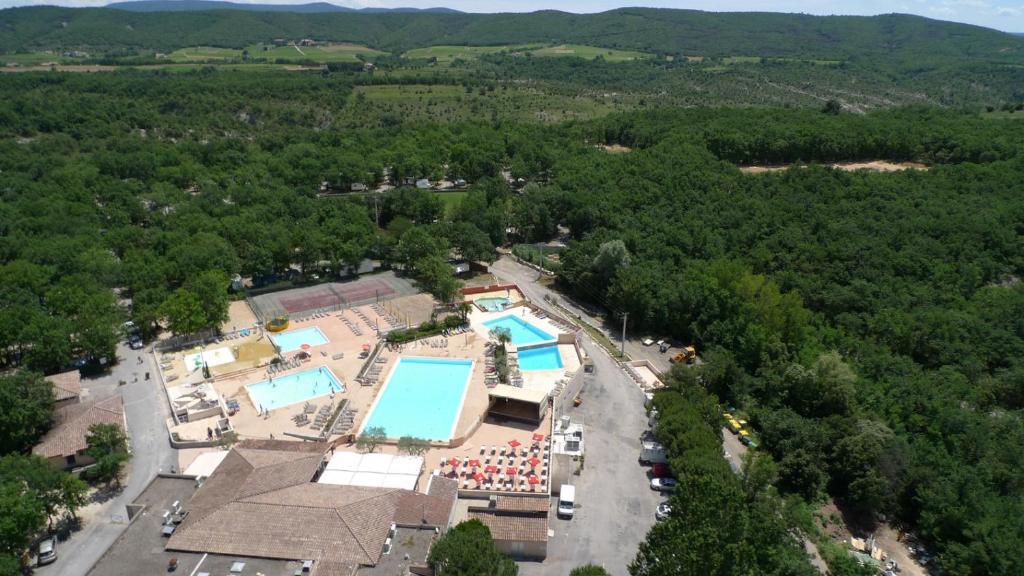 Camping Domaine De Chaussy ラゴルス エクステリア 写真