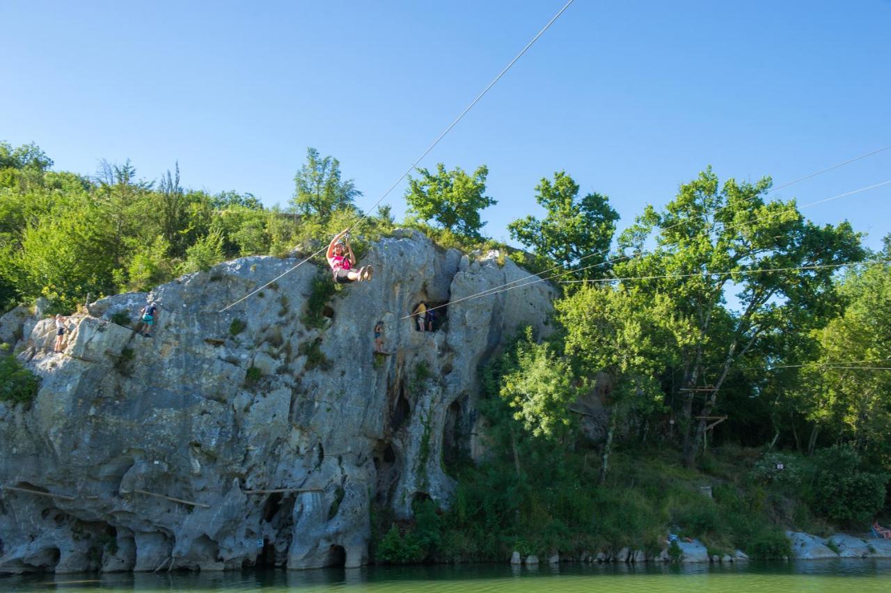 Camping Domaine De Chaussy ラゴルス エクステリア 写真