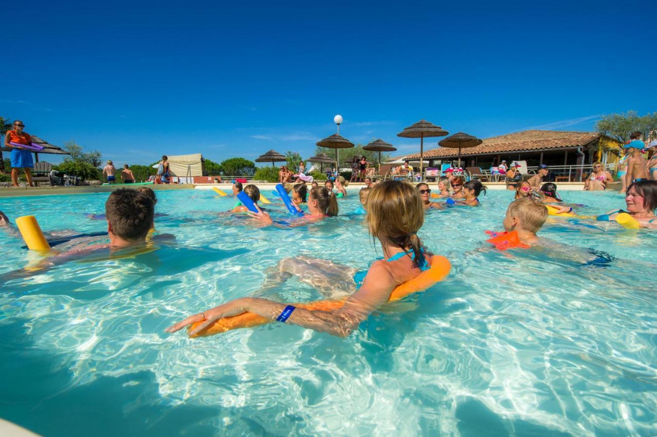Camping Domaine De Chaussy ラゴルス エクステリア 写真